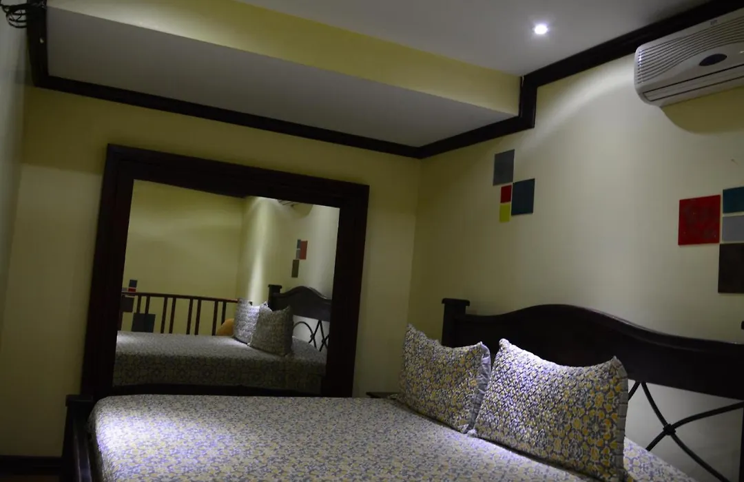 Hotel Cr Lounge By Little Havana (Adults Only)-1